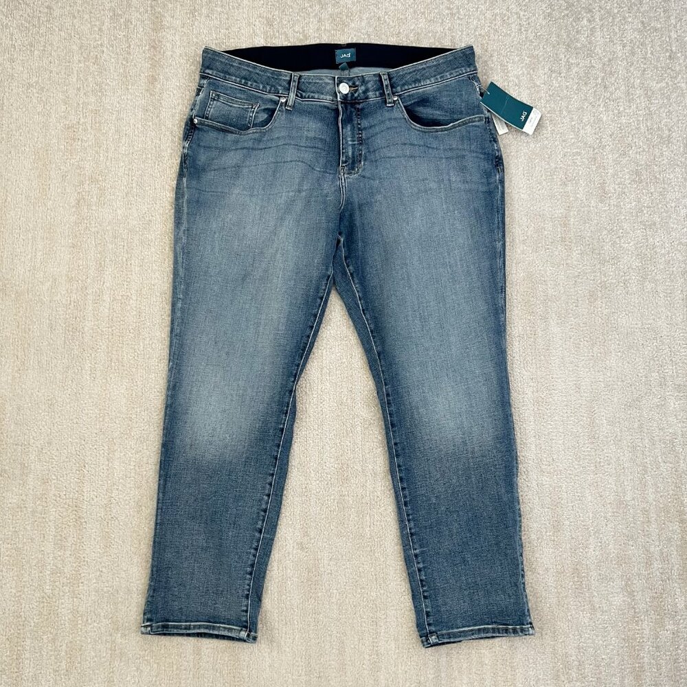 NWT Jag Jeans Carter Mid Rise Girlfriend Blue Jeans 20W